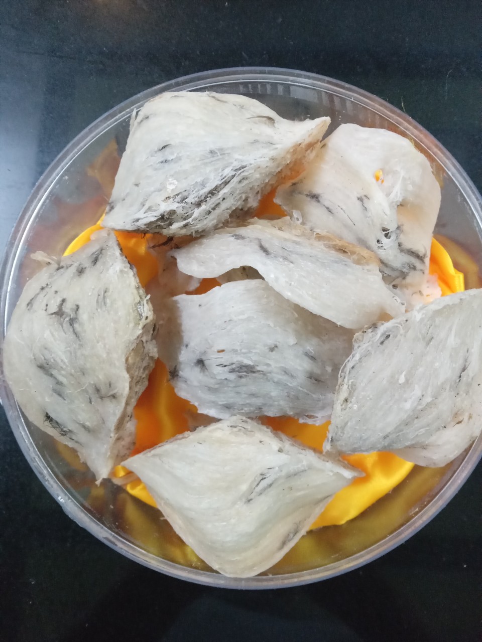 Tổ yến nguyên chất